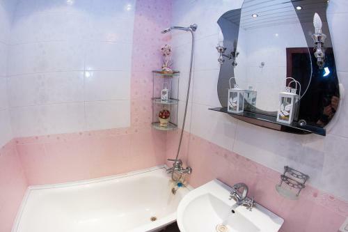 Apartamento 2 Room In Centre On Troitskaya 3 Floor