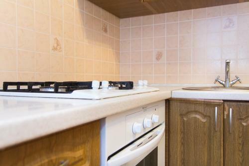 Apartamento 2 Room In Centre On Troitskaya 3 Floor