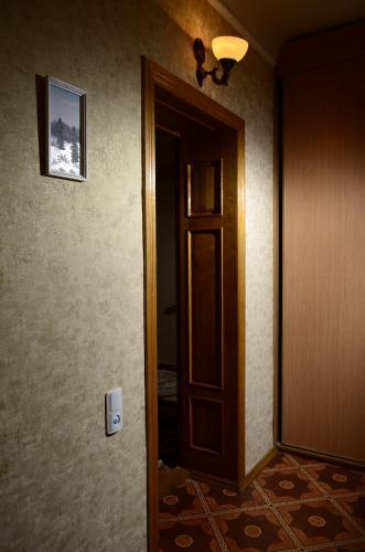Apartment On Petropavlivs'ka 90