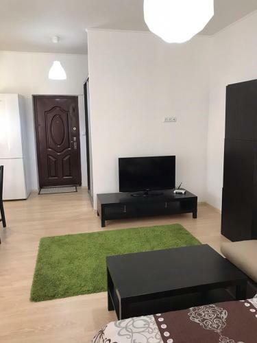 Apartment On Square Sh. Petefi, Centre. 1 Room