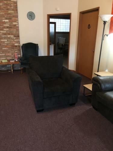 Motel Riverside Retreat And Inn