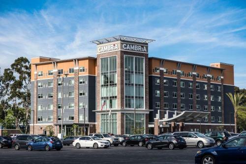 Cambria Hotel Lax