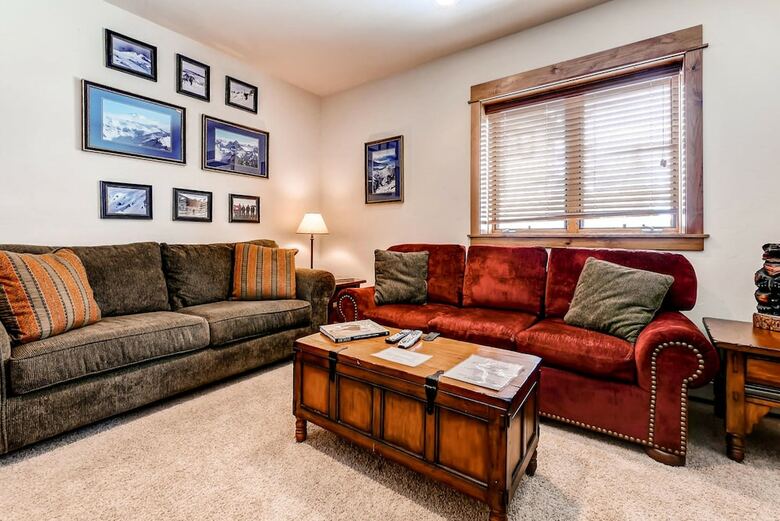 Eagleridge Townhomes 1556
