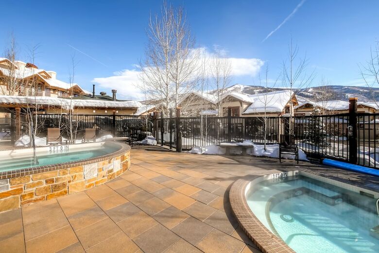 Eagleridge Townhomes 1556