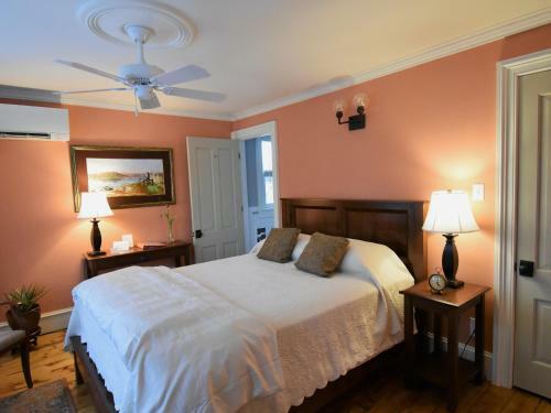 Danskammer House Bed & Breakfast
