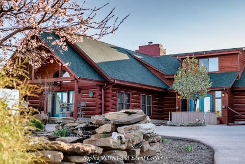 Lodge Sophia Retreat And Event Center