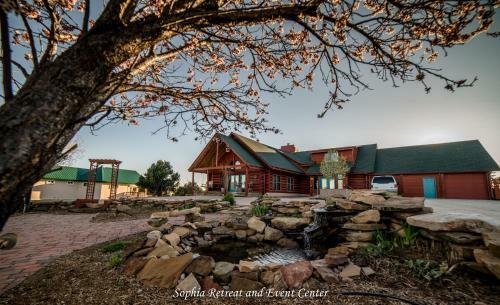 Lodge Sophia Retreat And Event Center