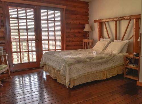 Hotel Sumas Mountain Lodge