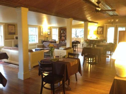 The Woods Lodge