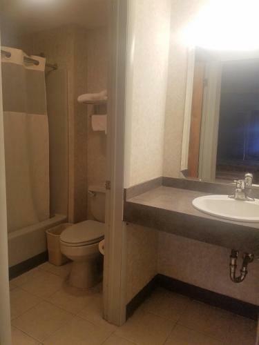 Motel Travelers Lodge