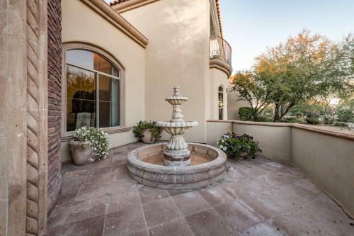 Santa Catalina Estate
