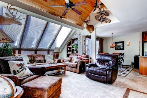 Sunrise Mountain Village - Ski-in/out Community