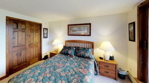 Sunrise Mountain Village - Ski-in/out Community