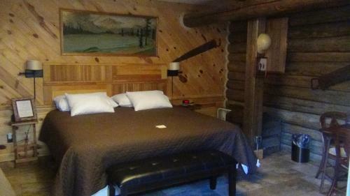 Judith Mountain Lodge
