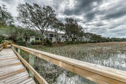 Shelter Cove 1722