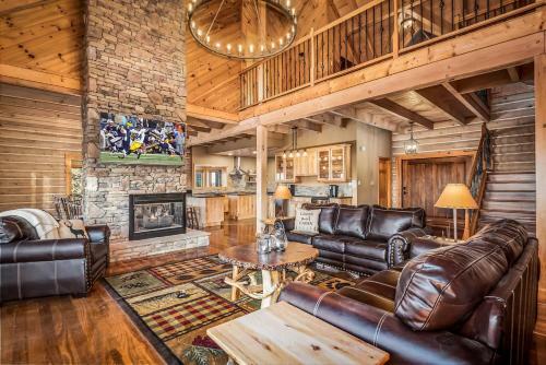 Tanglewood Mountain Lodge Home