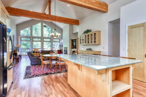 Wagon Wheel Lodge