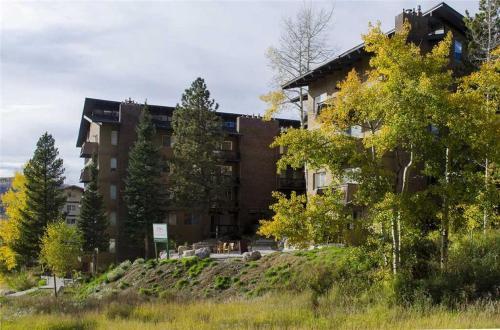 Storm Meadows East Slopeside - Se066