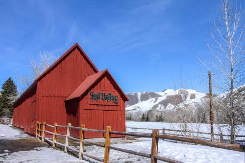 Fairway Family Getaway