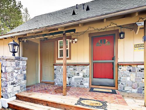 1419 Friant Ct Home