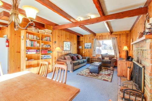 Tahoe Island's Quiet Cabin