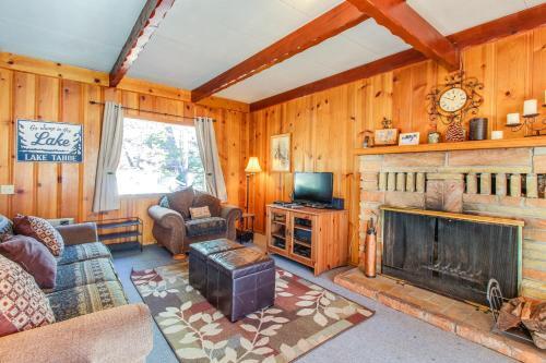 Tahoe Island's Quiet Cabin