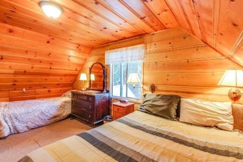 Tahoe Island's Quiet Cabin