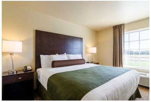 Hotel Cobblestone Inn & Suites - Cambridge