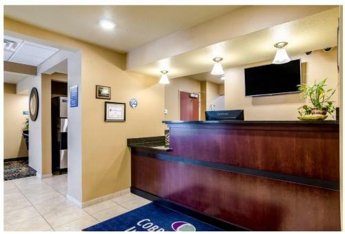 Hotel Cobblestone Inn & Suites - Cambridge