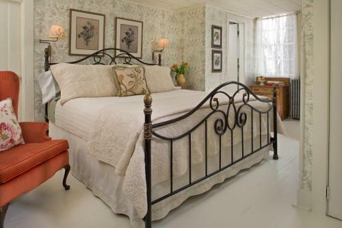 Staveleigh House Bed And Breakfast