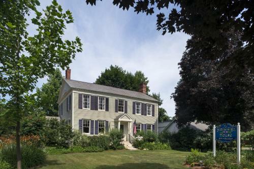 Staveleigh House Bed And Breakfast