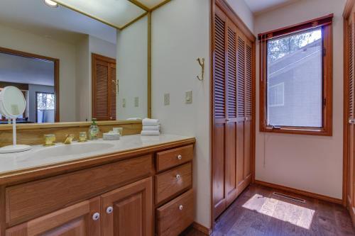 10 Todd Lane | Discover Sunriver