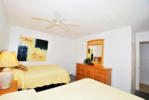 Apartamento Seville Condo Unit #201