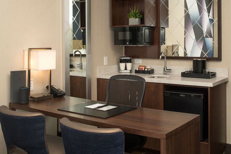 Hotel Embassy Suites By Hilton Seattle Downtown Pioneer Square