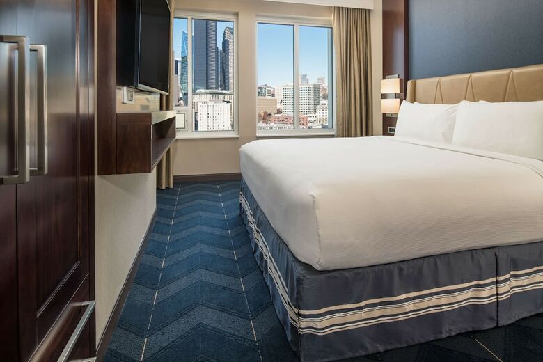 Hotel Embassy Suites By Hilton Seattle Downtown Pioneer Square