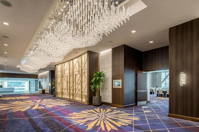 Hotel Embassy Suites By Hilton Seattle Downtown Pioneer Square