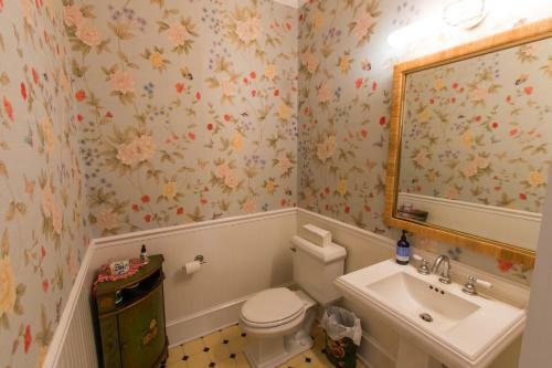 Bed & Breakfast Inn At Tyler Hill
