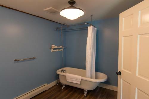 Bed & Breakfast Inn At Tyler Hill
