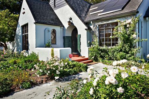 Sycamore House