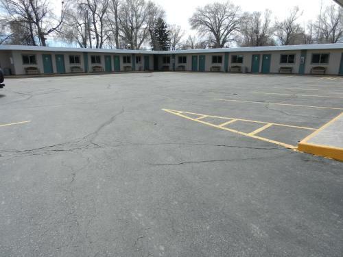Paintbrush Motel