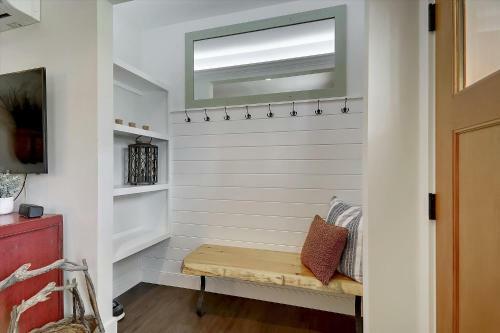 Apres Chalet At Village Walk C