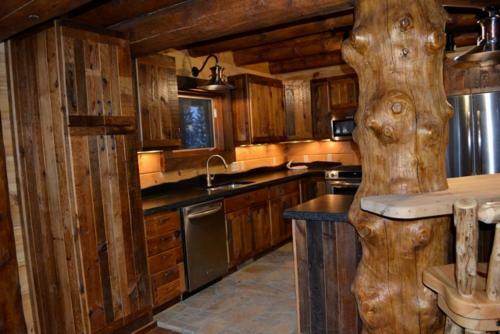 Rustic Cabin Rental