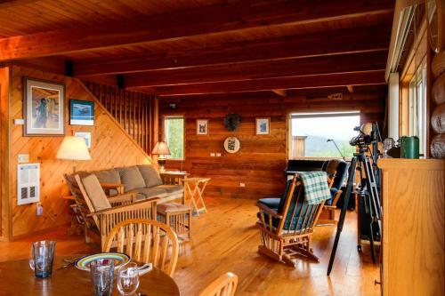 Port Angeles Blue Mountain Lodge With Bunkhouse