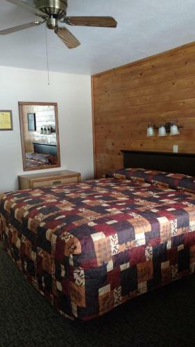Chama River Bend Lodge