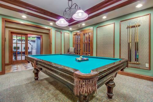 Powderhorn Lodge 209