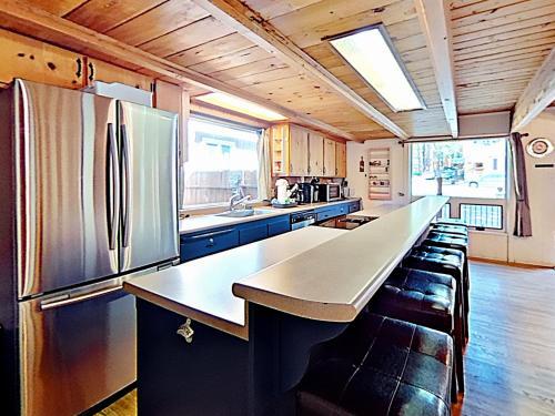 3689 Spruce Ave Home