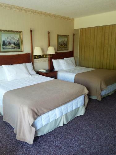 Posada High Meadows Inn