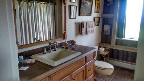 Bed & Breakfast Lodge At Millstone Hill