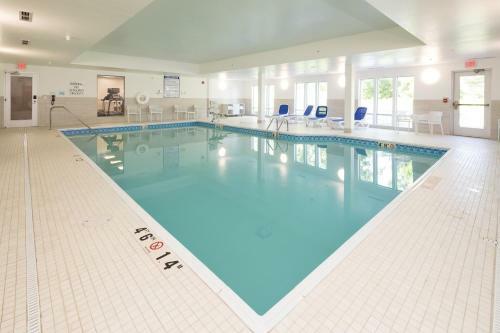 Hotel Holiday Inn Express & Suites - Portage