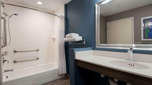 Hotel Best Western Plus Erie Inn & Suites